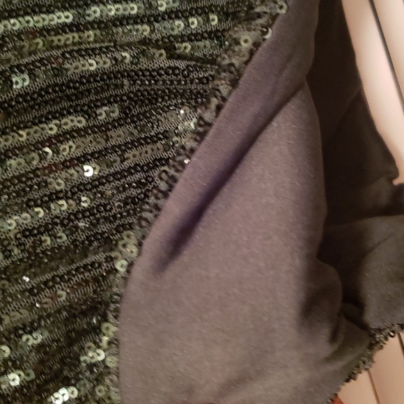 H&M Sequins Top Dark Green Sleek Shape Mardi Gras or Saint Patrick's - Picture 7 of 8